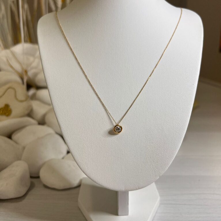 Necklace Gold with Diamonds