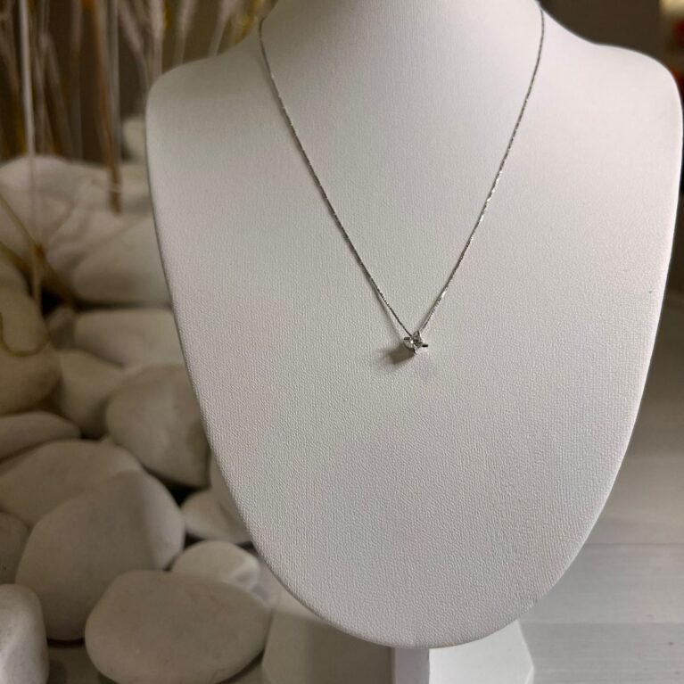 Necklace White Gold with Diamonds
