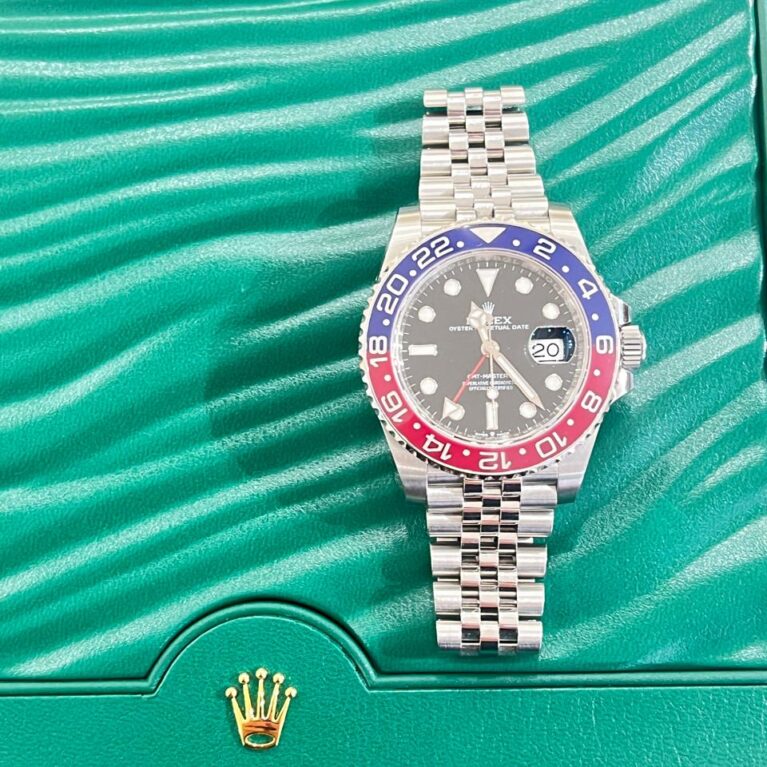 Rolex GMT Master II |126710BLRO