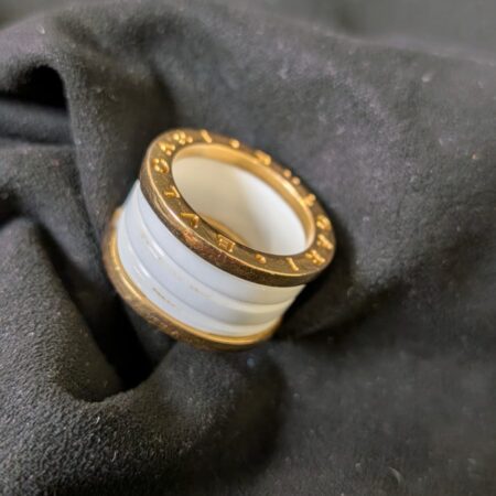Ring B.zero1 18 k Rose Gold and a white Ceramic spiral