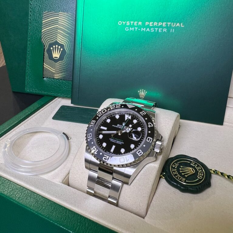 Rolex GMT Master II Bruce Wayne |126710GRNR